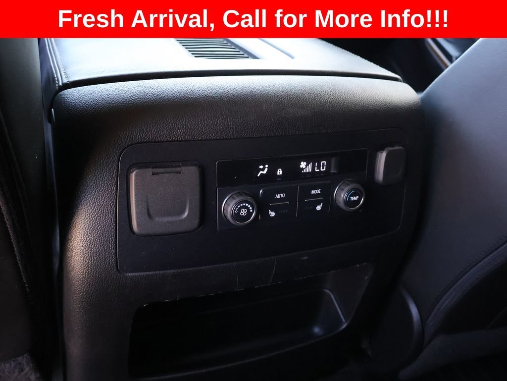 Used 2020 CARBON BLACK METALLIC GMC Denali image 14