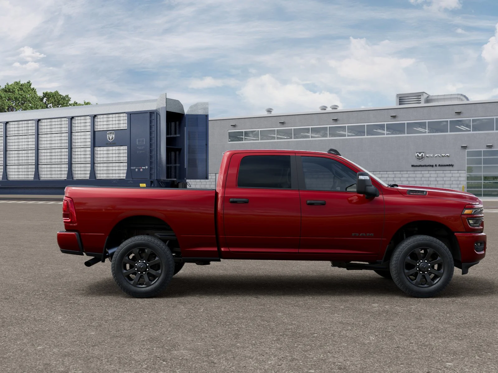 New 2026 Molten Red Pearl-Coat Exterior Paint RAM Big Horn image 15