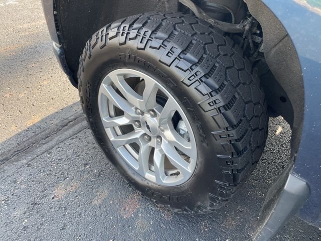 Used 2019 Blue Chevrolet RST image 9