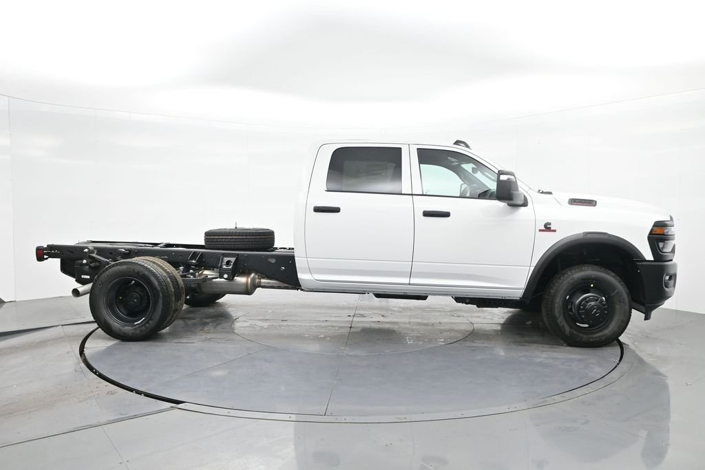New 2026 Bright White Clear-Coat Exterior Paint RAM Tradesman image 6