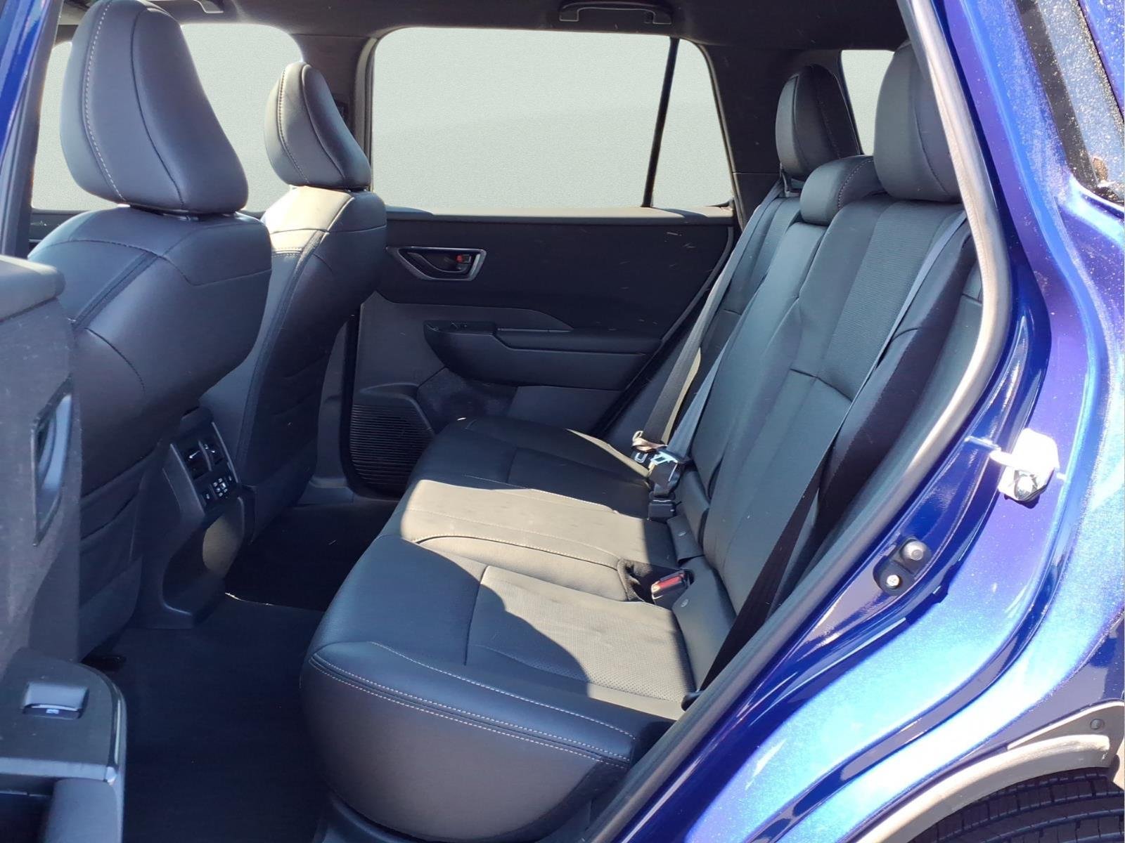 New 2026 SAPPHIRE BLUE PEARL Subaru Limited image 4