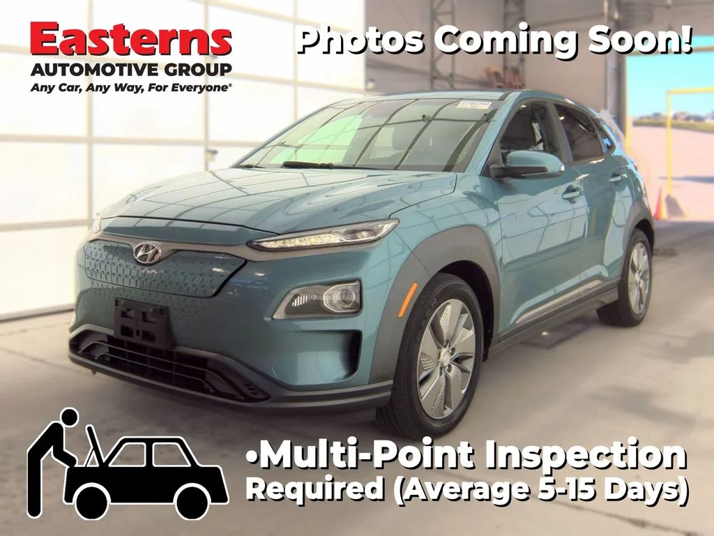 Used 2021 White Hyundai Limited image 1