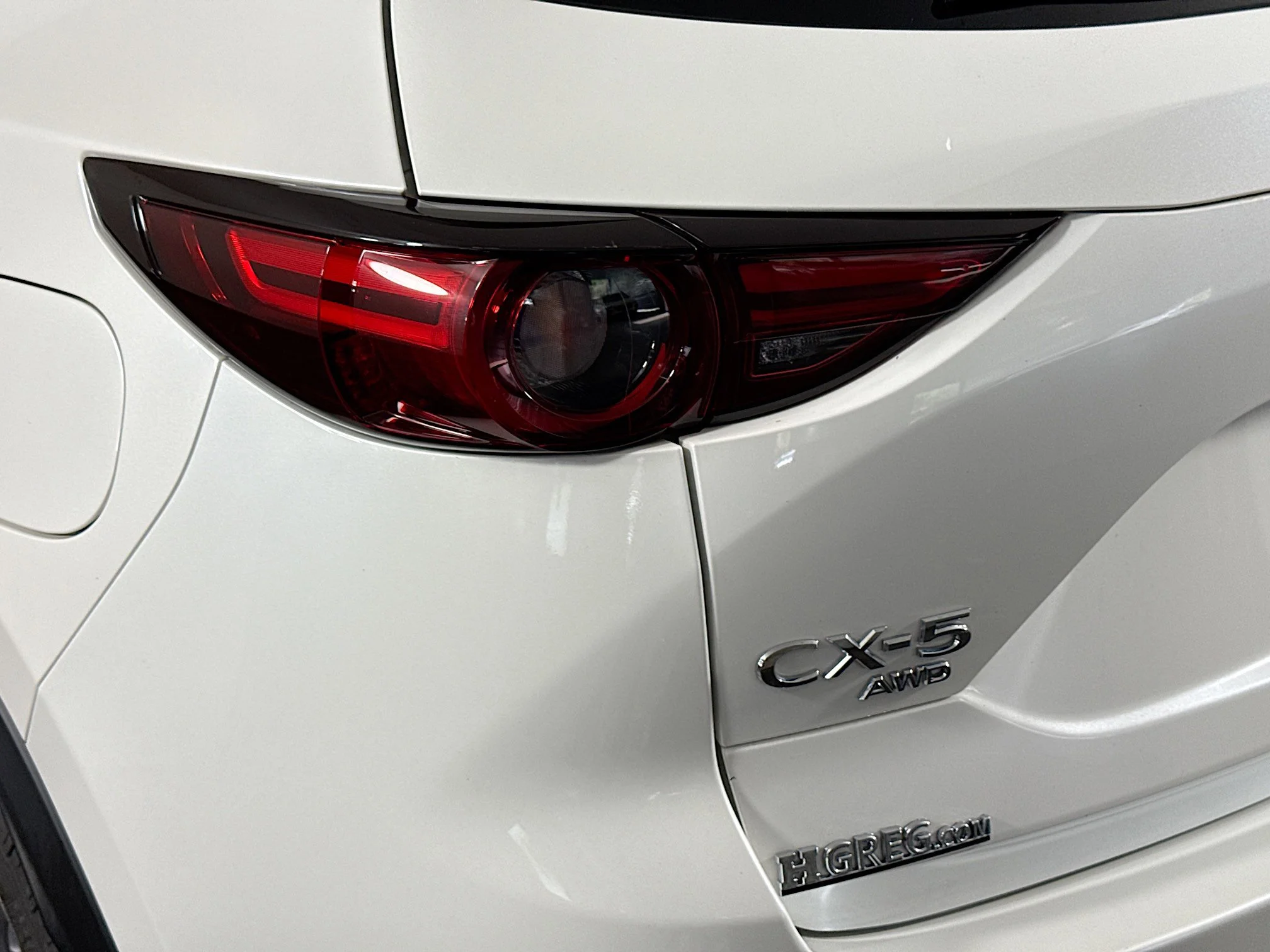 Used 2020 Snowflake White Pearl Mica Mazda Grand Touring Reserve image 32