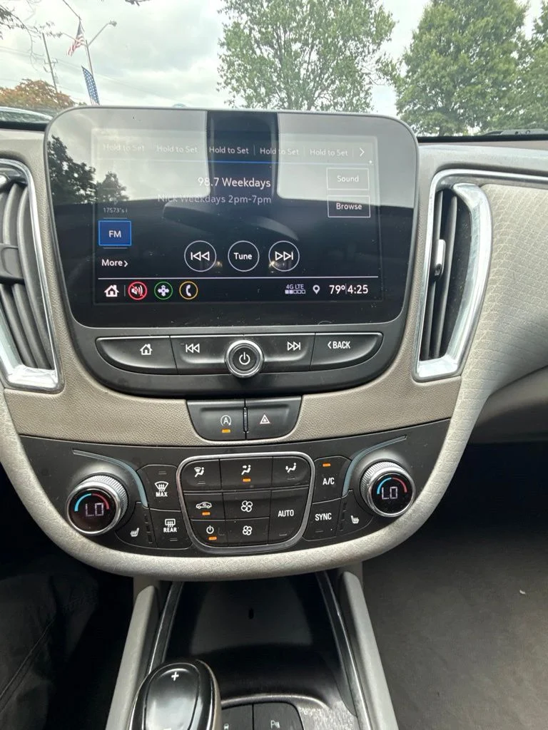 Used 2020 Gray Chevrolet LT image 20
