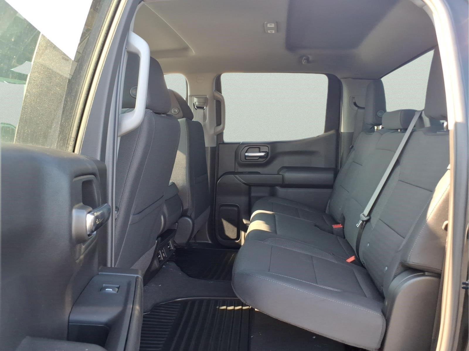 2026 Chevrolet Silverado 1500 Custom - Photo 10