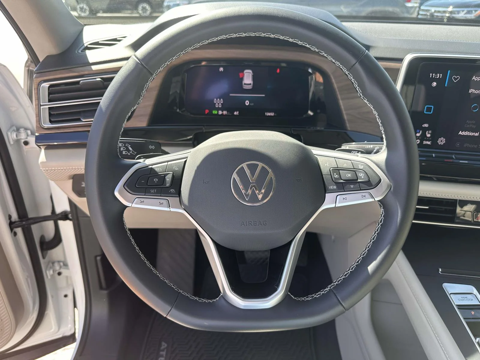 Used 2026 Opal White Pearl Volkswagen 2.0T SE image 15