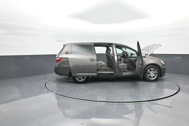 Used 2012 Polished Metal Metallic Honda EX-L image 41