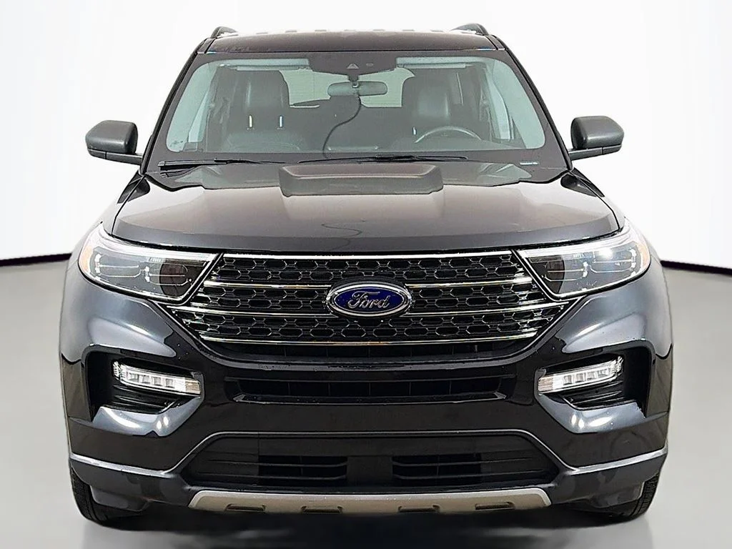 Used 2024 Black Ford XLT image 12