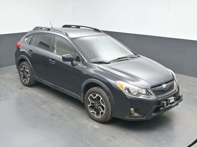 Used 2016 Gray Subaru 2.0i Premium image 12