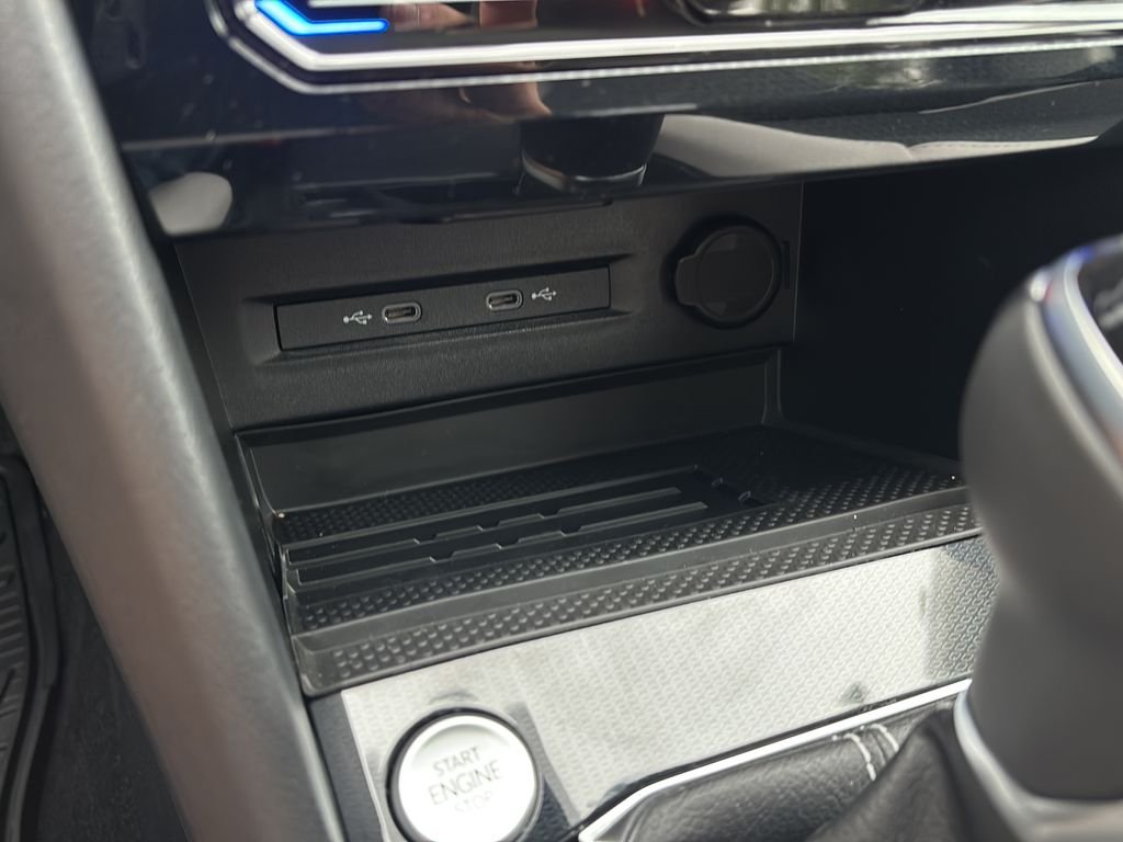 New 2026 Black Volkswagen 1.5T SE image 28