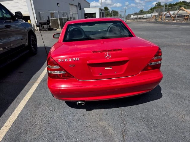 Used 2001  Mercedes-Benz SLK 230 image 15