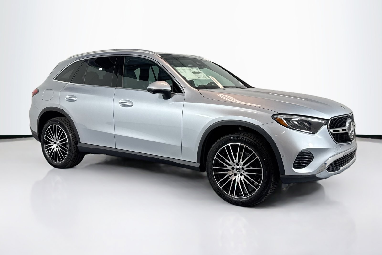 New 2026 Cirrus Silver Metallic Mercedes-Benz GLC 300 image 3