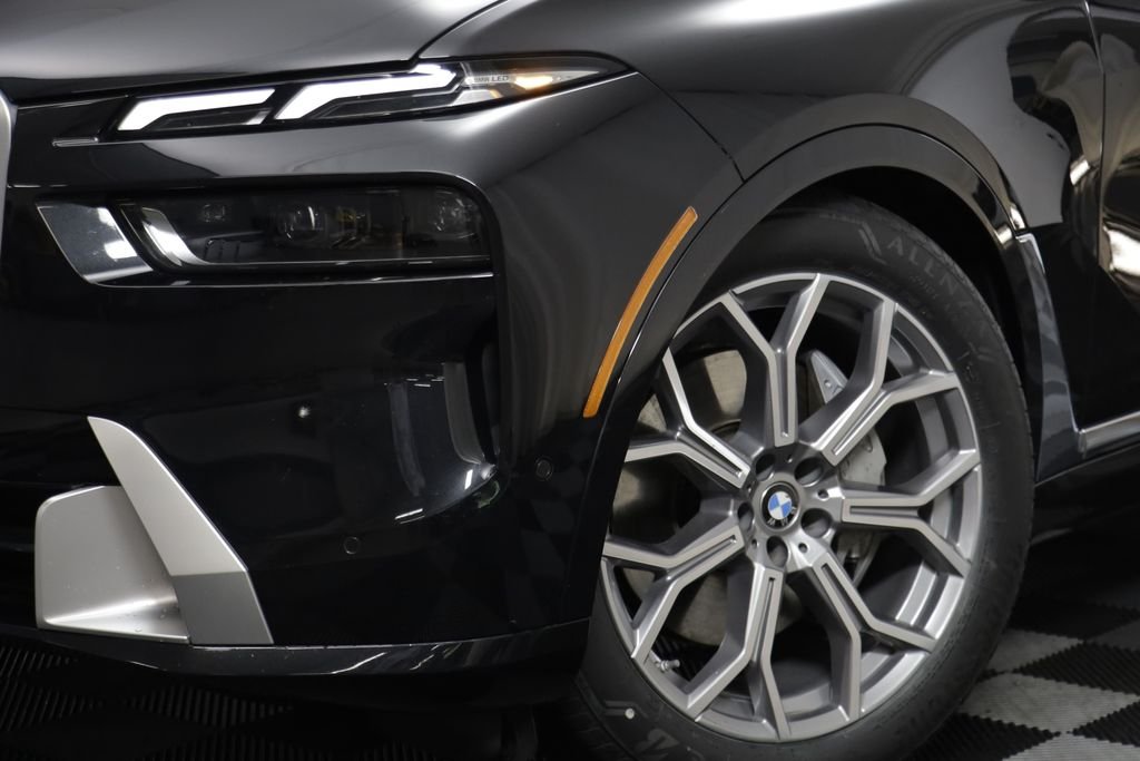 Certified Used 2024 Black Sapphire Metallic BMW xDrive40i image 3