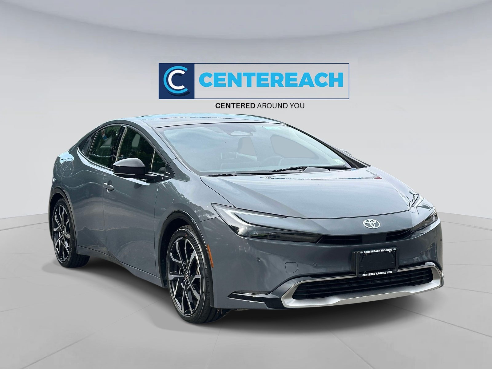 2023 Toyota Prius Prime XSE - Photo 4