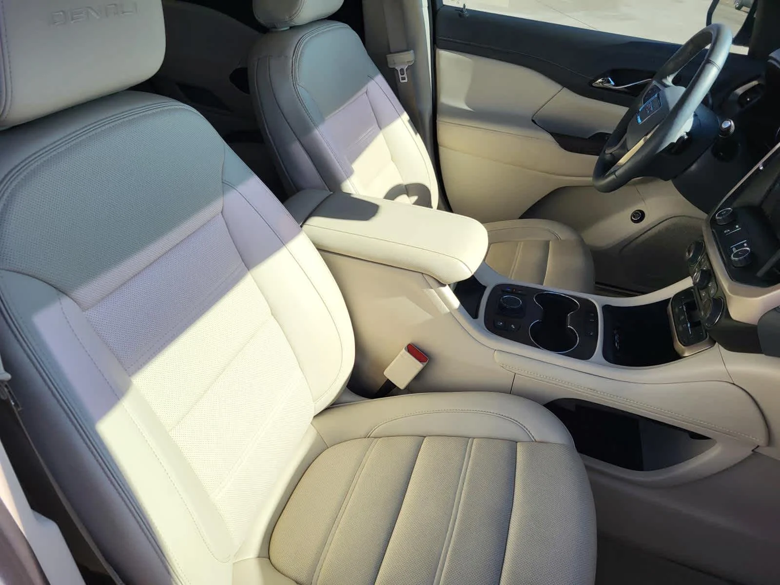 Used 2023 Summit White GMC Denali image 10