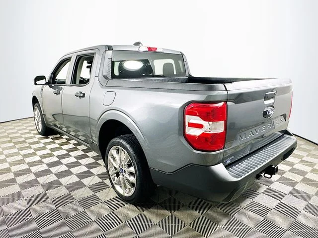 Certified Pre-Owned 2025 Ford Maverick XL