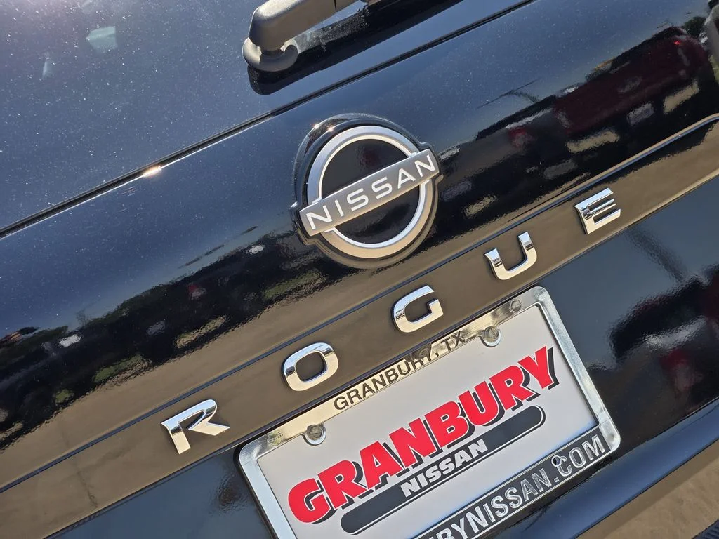 2022 Nissan Rogue SV - Photo 9