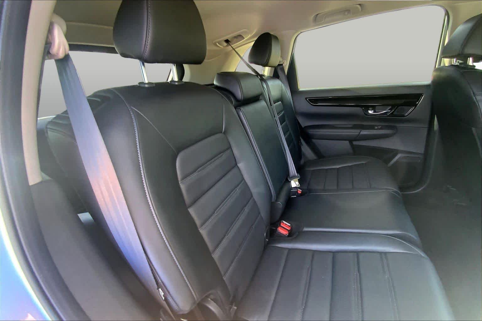 Used 2025 Solar Silver Metallic Honda EX-L image 19