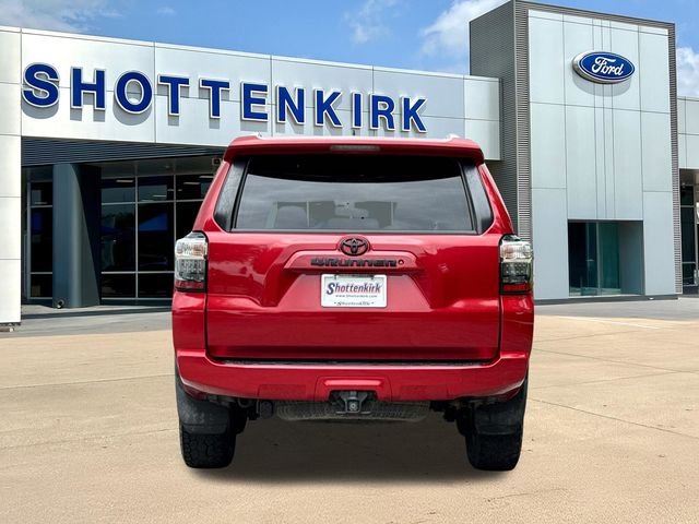 Used 2018 Red Toyota SR5 image 8
