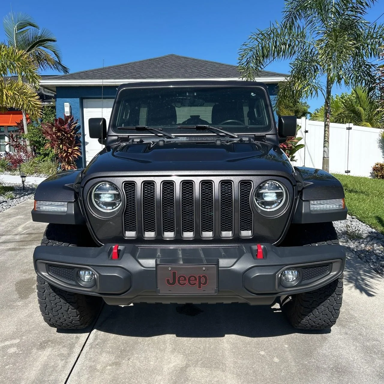 Used 2020 GRAY Jeep Rubicon image 8