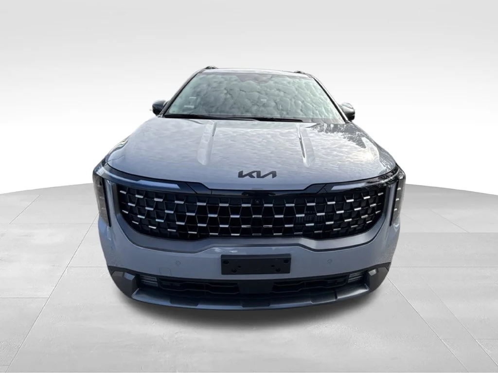 Used 2026 Silver Kia  image 9