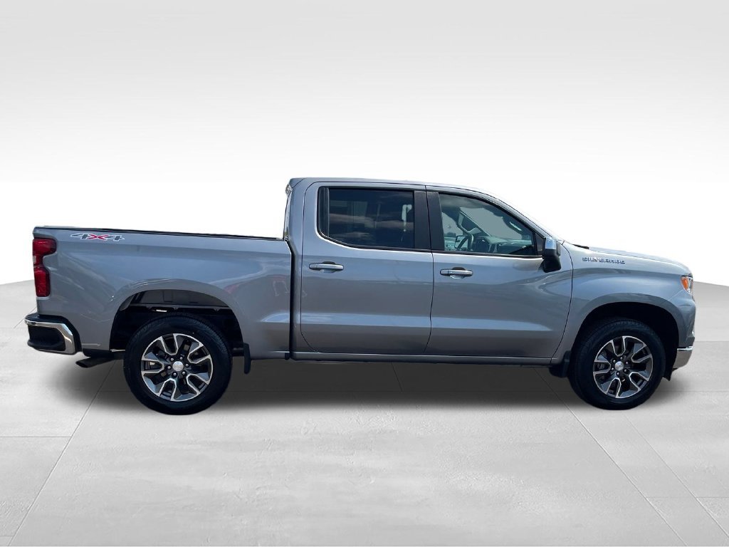 Used 2023 Gray Chevrolet LT image 7