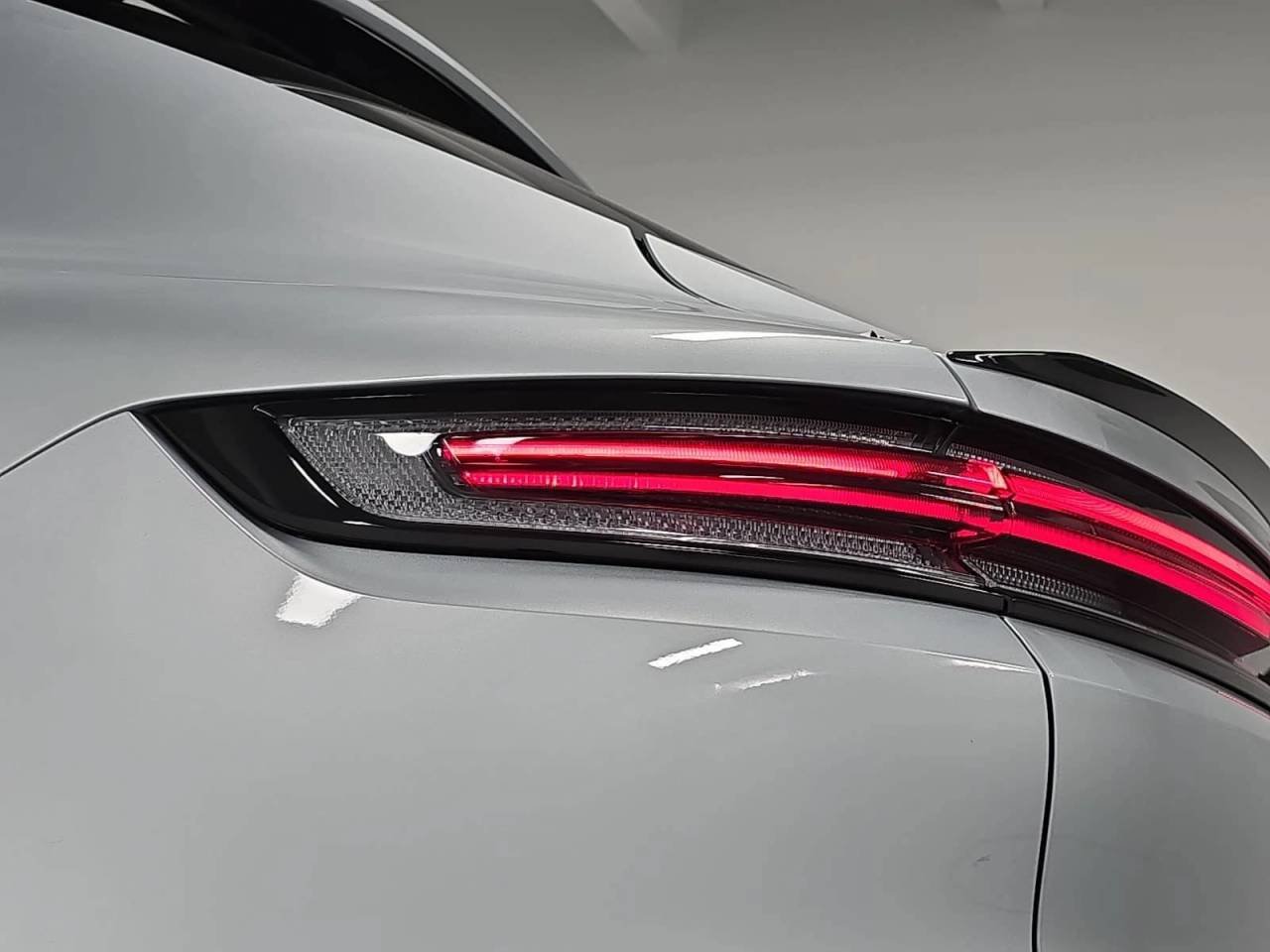 New 2026 Dolomite Silver Metallic Porsche Coupe image 30