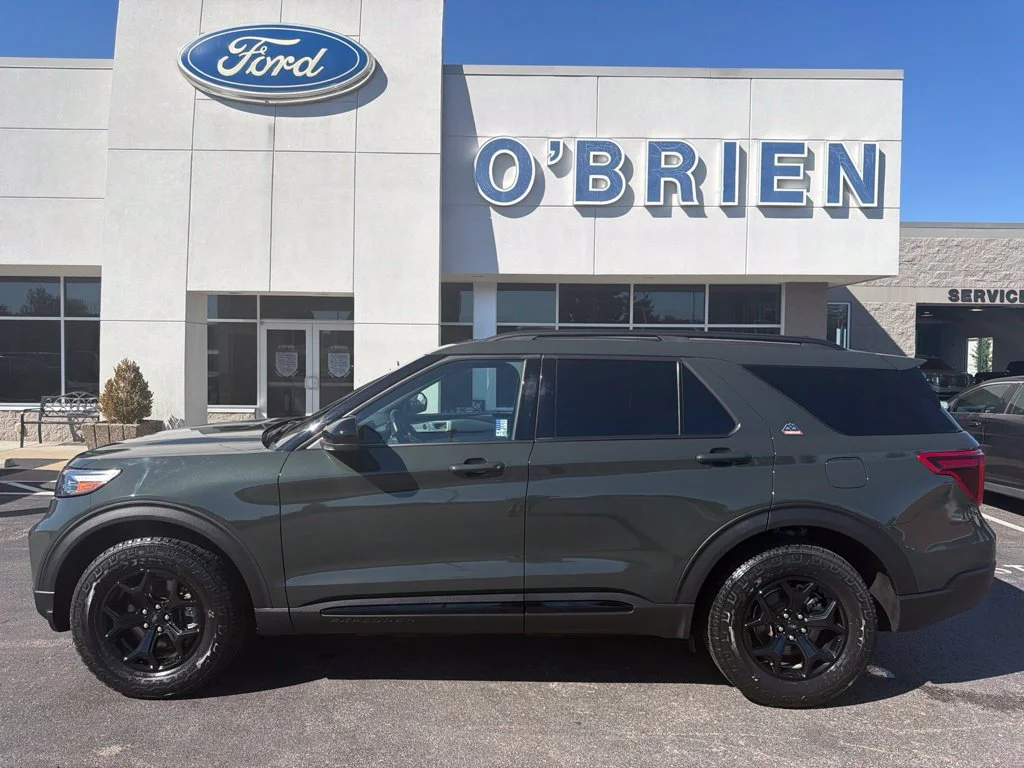Used 2023 Forged Green Metallic Ford Timberline image 2