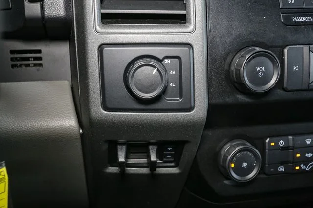 Used 2021 Silver Ford XL image 23