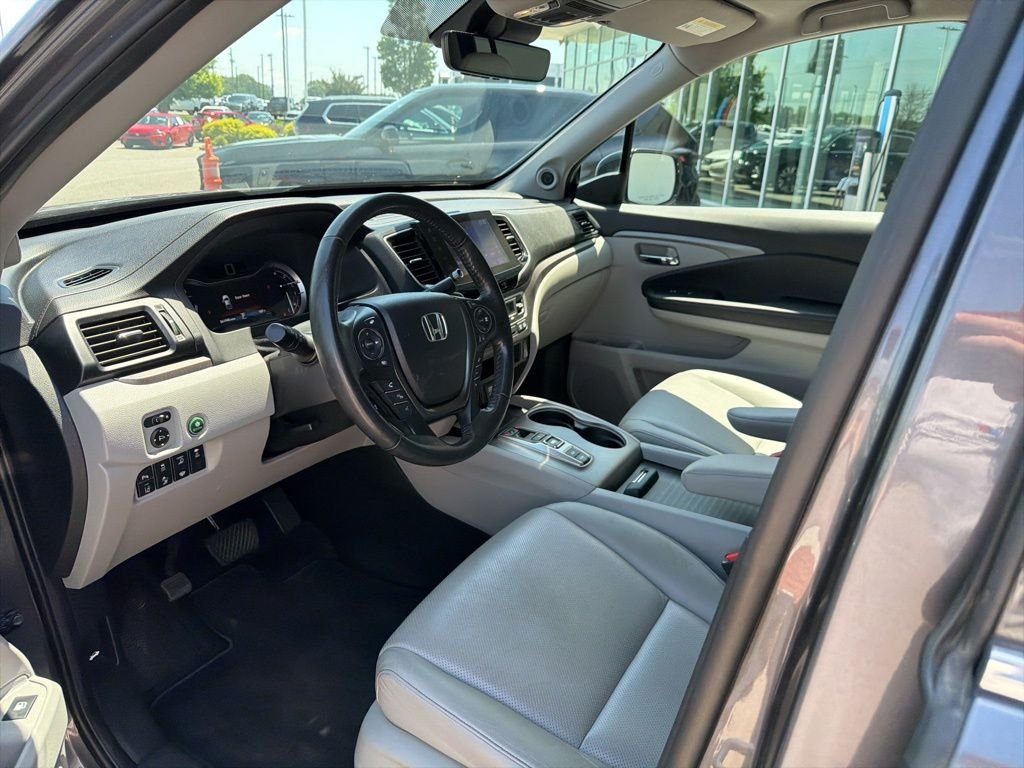 Used 2023 Gray Honda RTL-E image 16