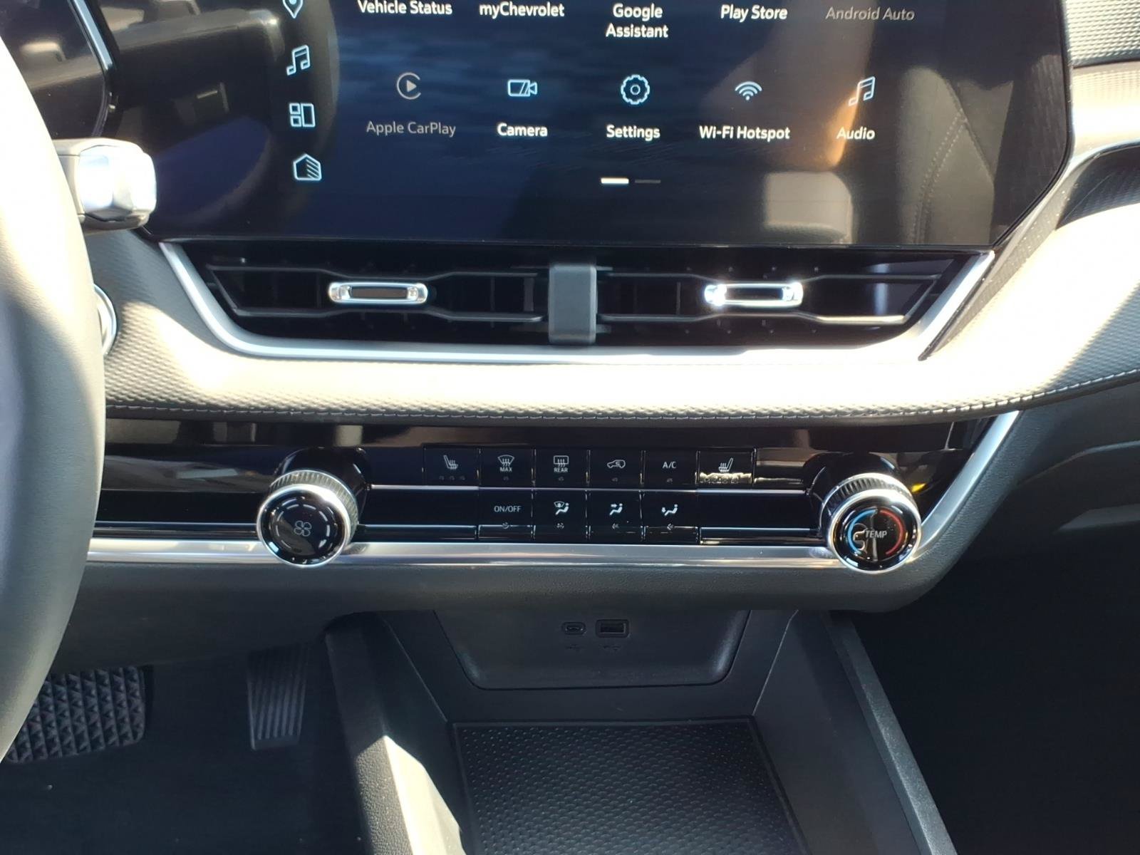 New 2027 Mosaic Black Metallic Chevrolet LT image 8