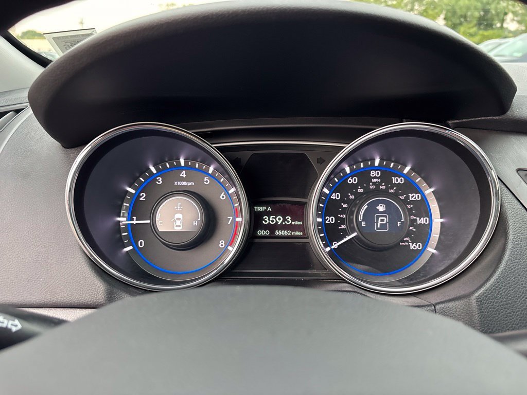 Used 2014 Blue Hyundai GLS image 15
