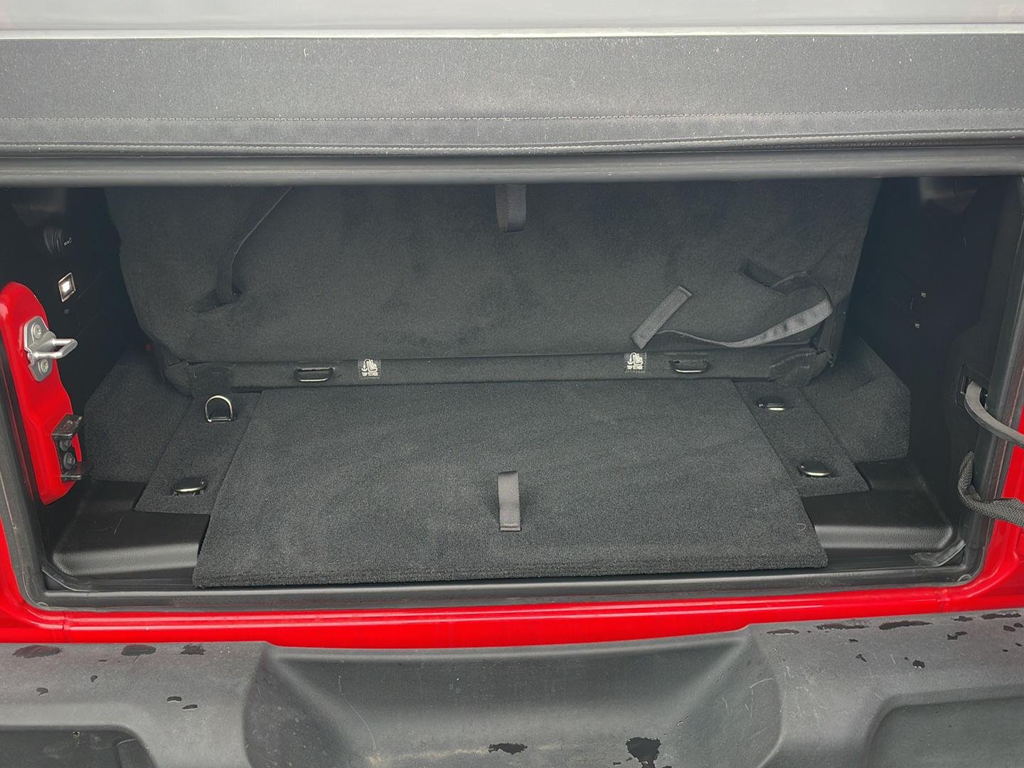 Used 2019 Firecracker Red Clearcoat Jeep Sport S image 29