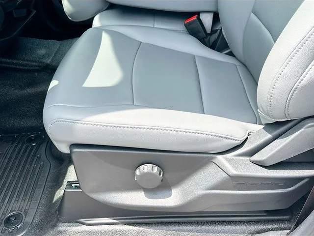 New 2026 Oxford White Ford XL image 12