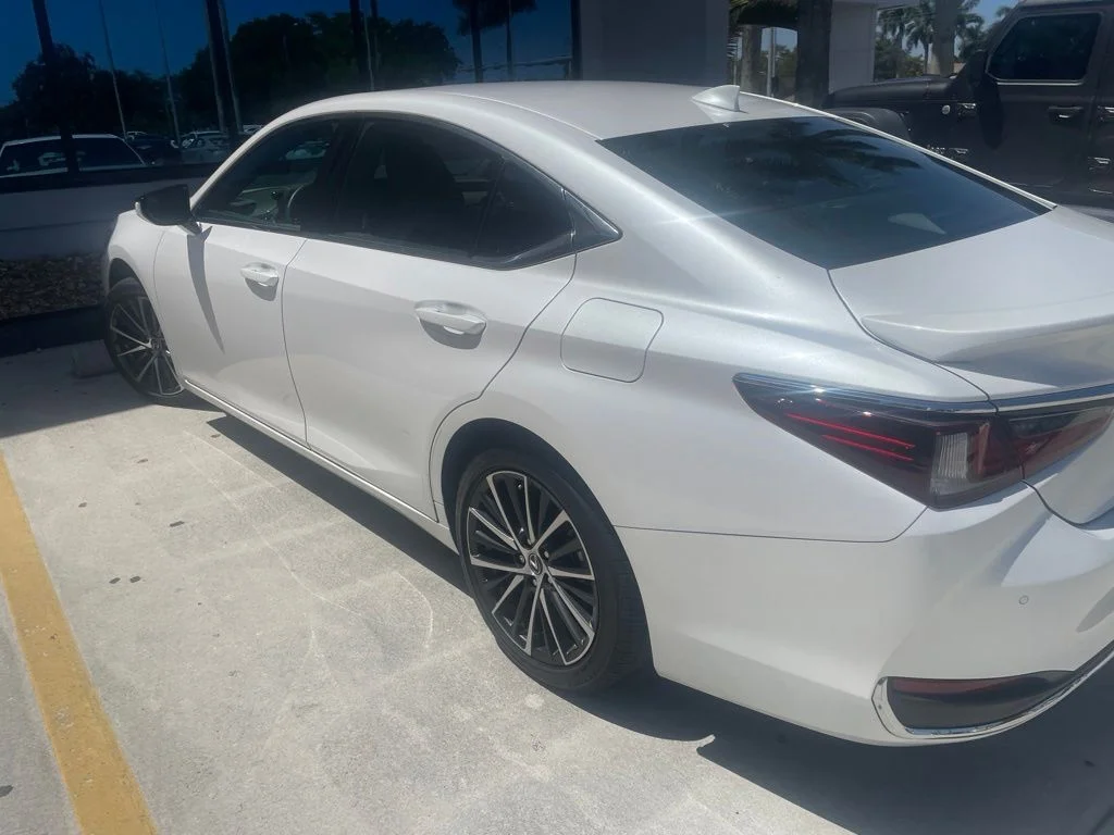 Used 2024 Eminent White Pearl Lexus 300h image 6