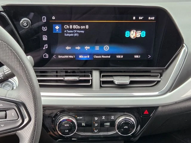 Used 2025 Gray Chevrolet LT image 22