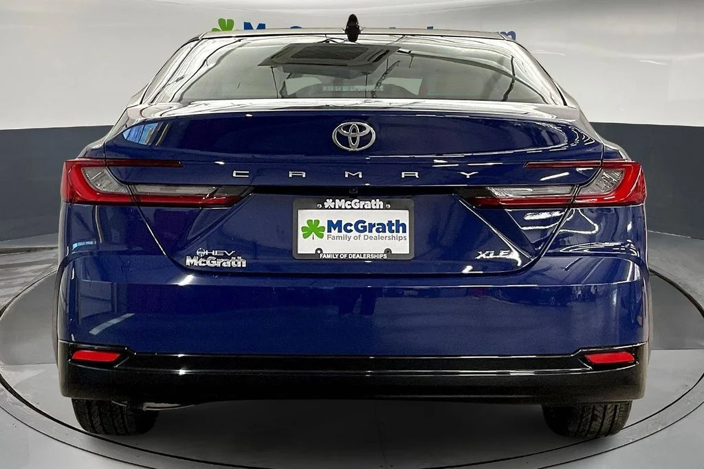 New 2026 Reservoir Blue Toyota  XLE image 5