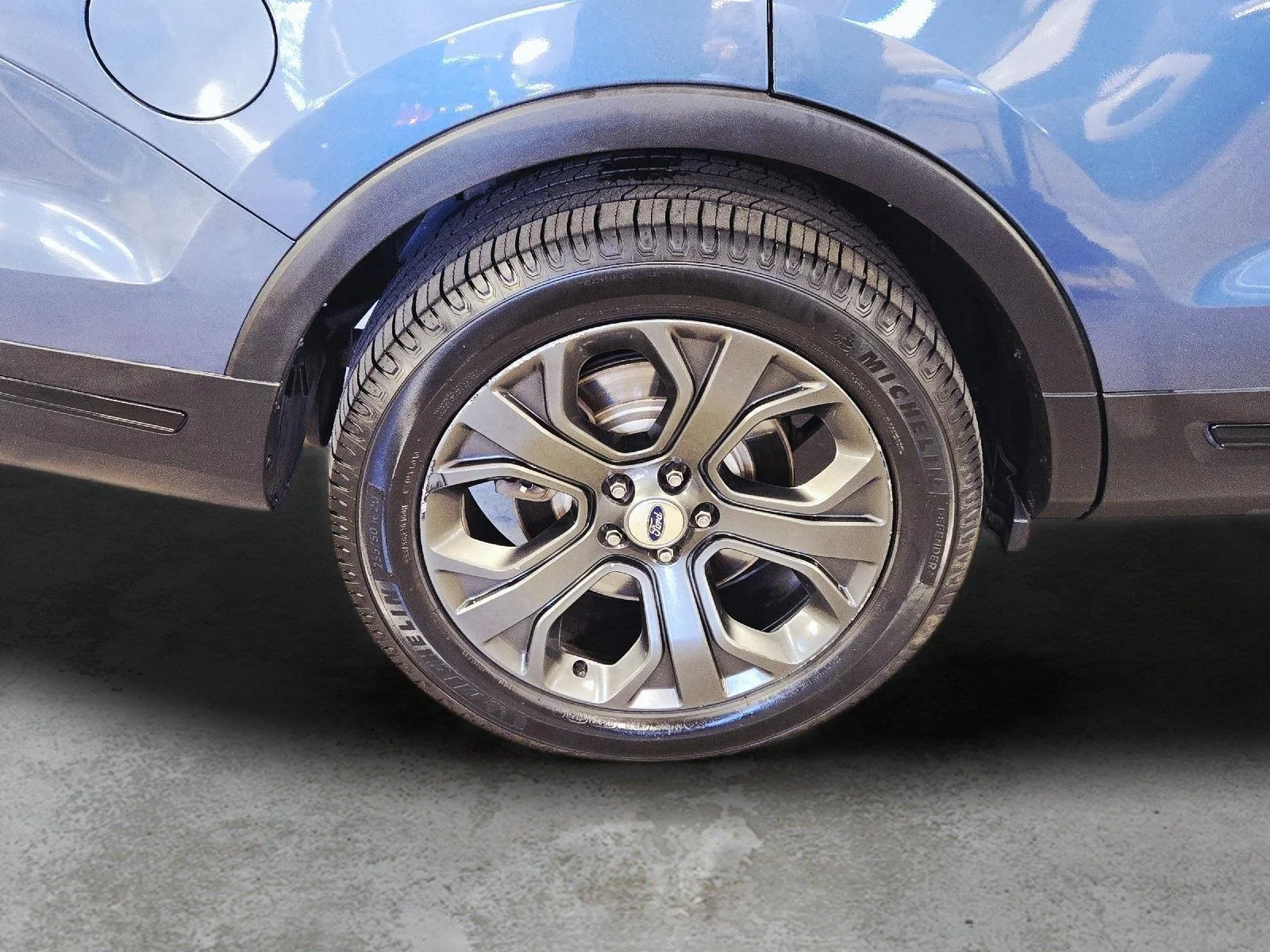 Used 2018 Blue Ford Sport image 10