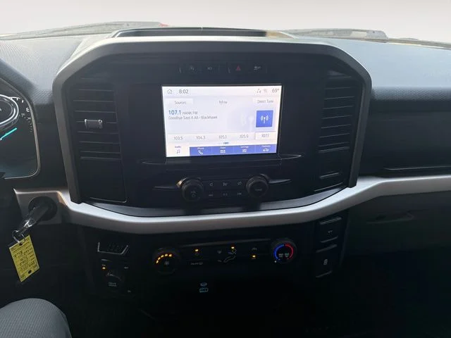 Used 2023 Blue Ford XLT image 13