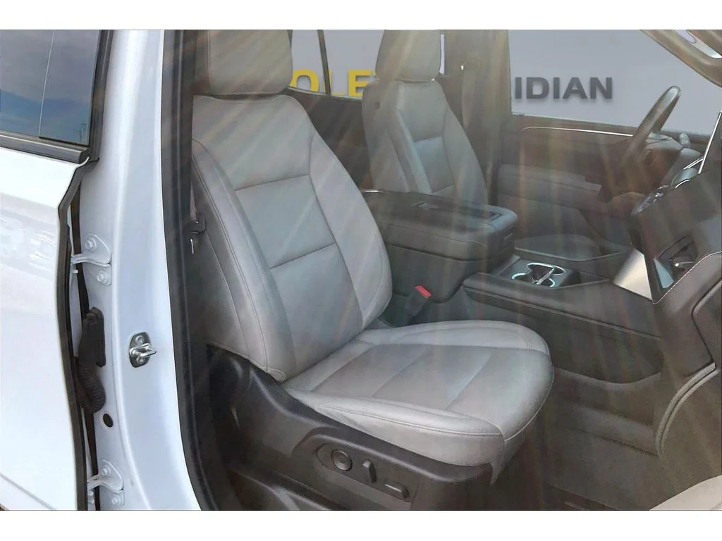 Used 2023 Summit White Chevrolet Z71 image 6