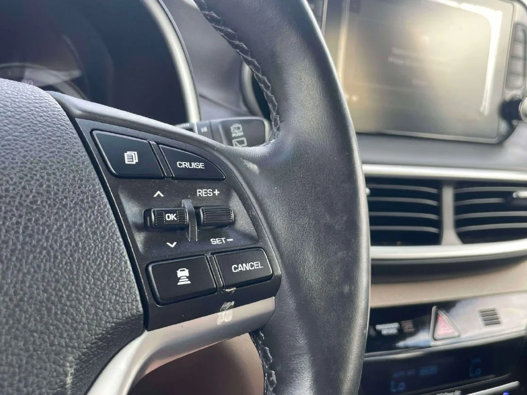 Used 2020 Black Hyundai Ultimate image 23