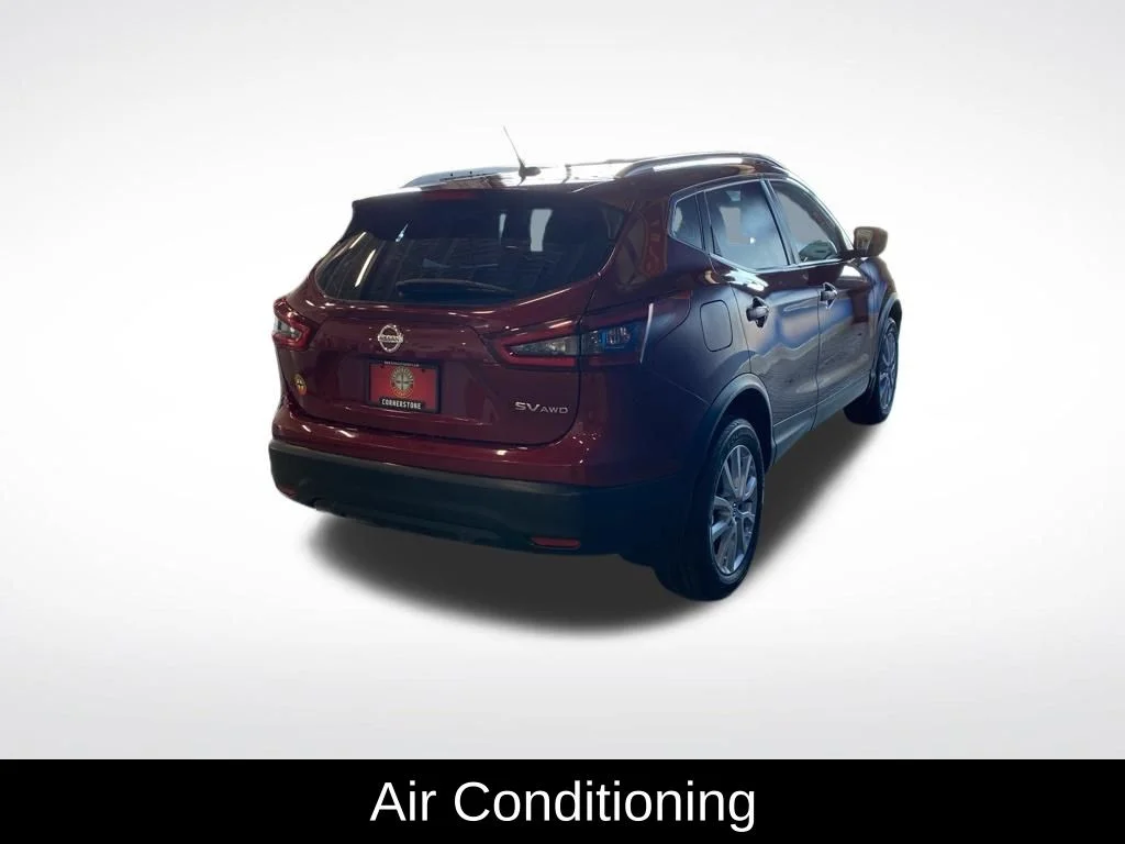 Used 2022 Red Nissan SV image 6