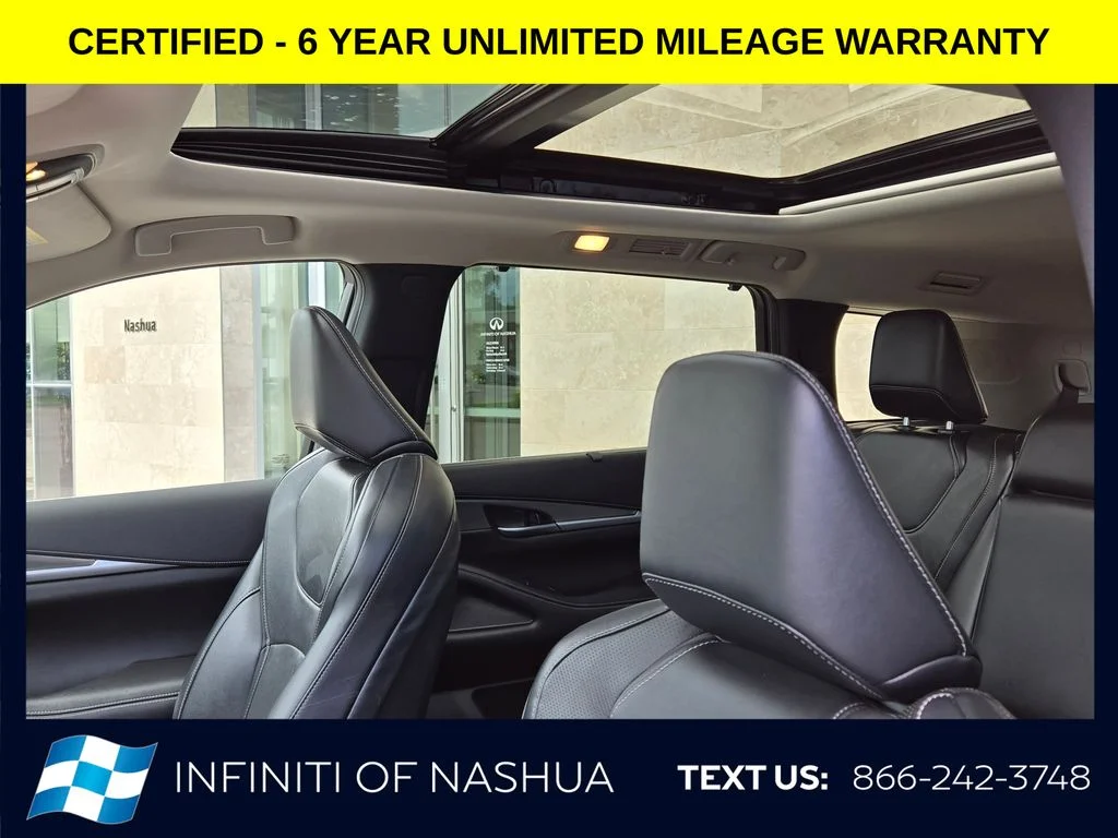 Certified Used 2023 White INFINITI LUXE image 8