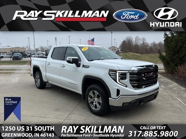 Used 2024 White GMC SLT image 1