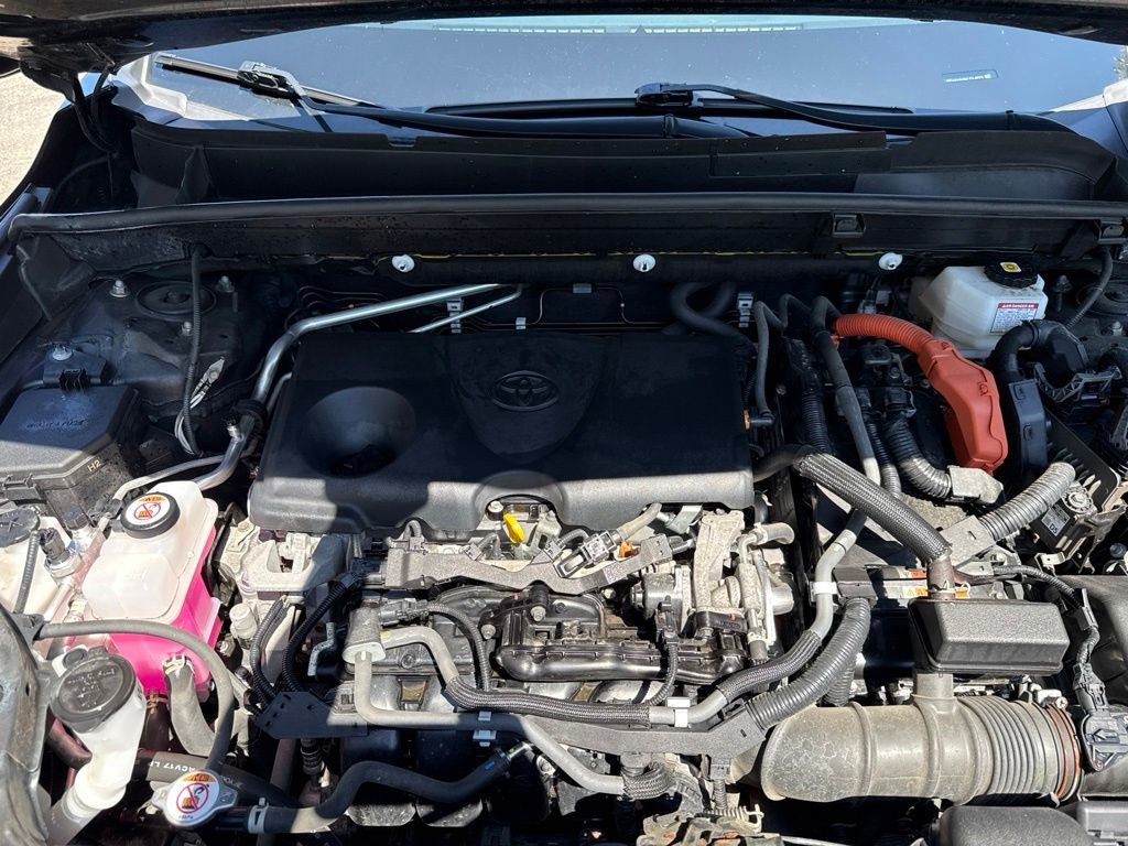 Used 2021 Black Toyota XLE image 13
