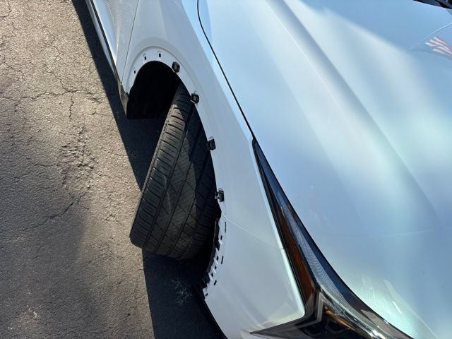 Certified Used 2025 Snow White Pearl Kia GT-Line image 5