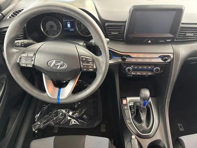 Used 2019 Gray Hyundai 2.0 image 28