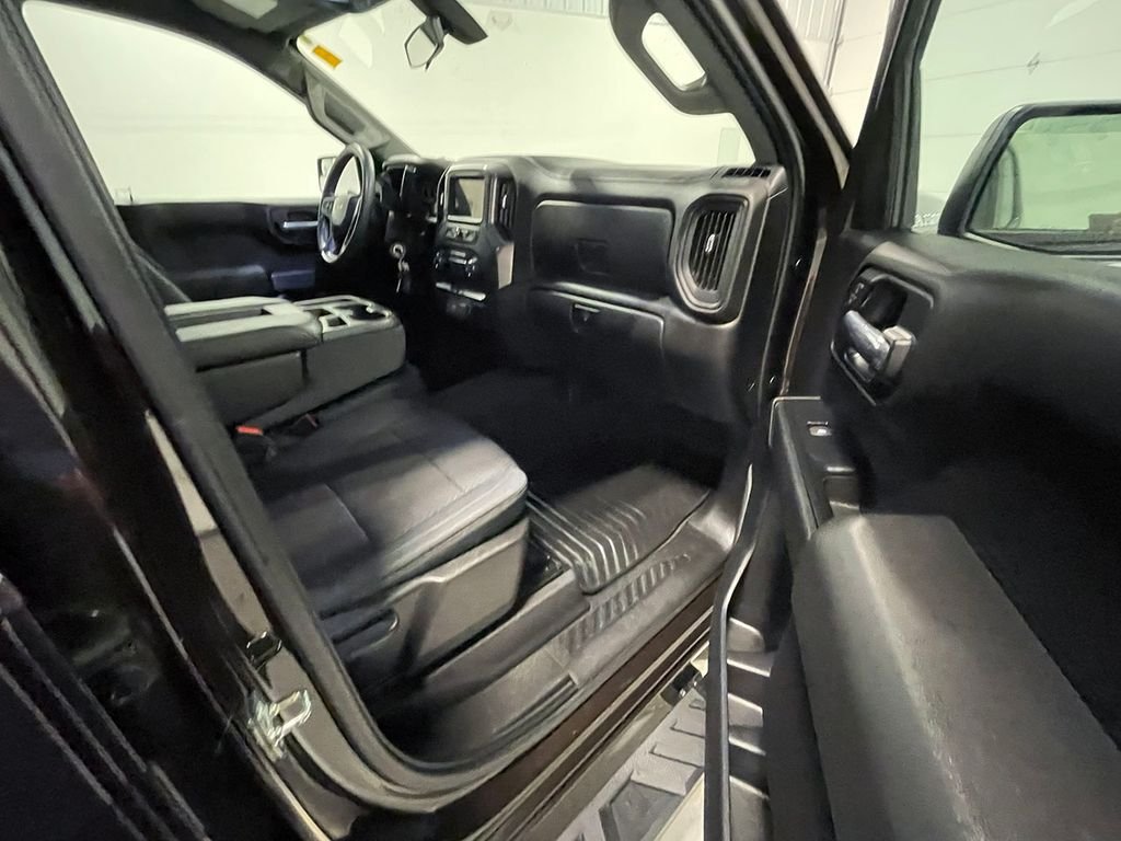 Used 2019 Brown Chevrolet Custom image 26