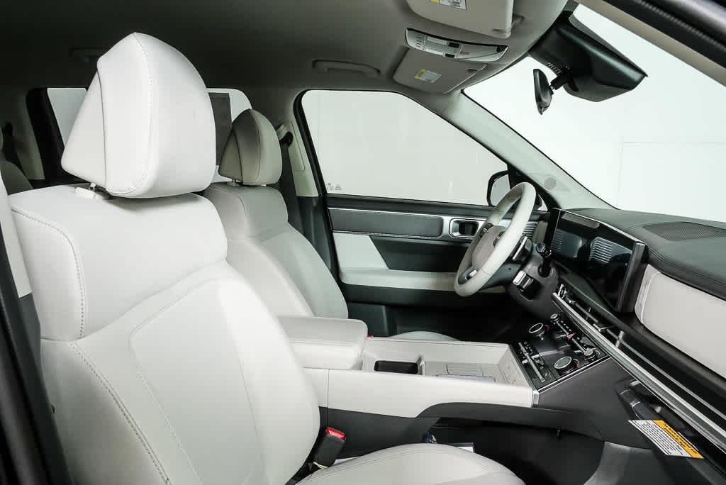 New 2026 Shimmering Silver Hyundai SE image 67