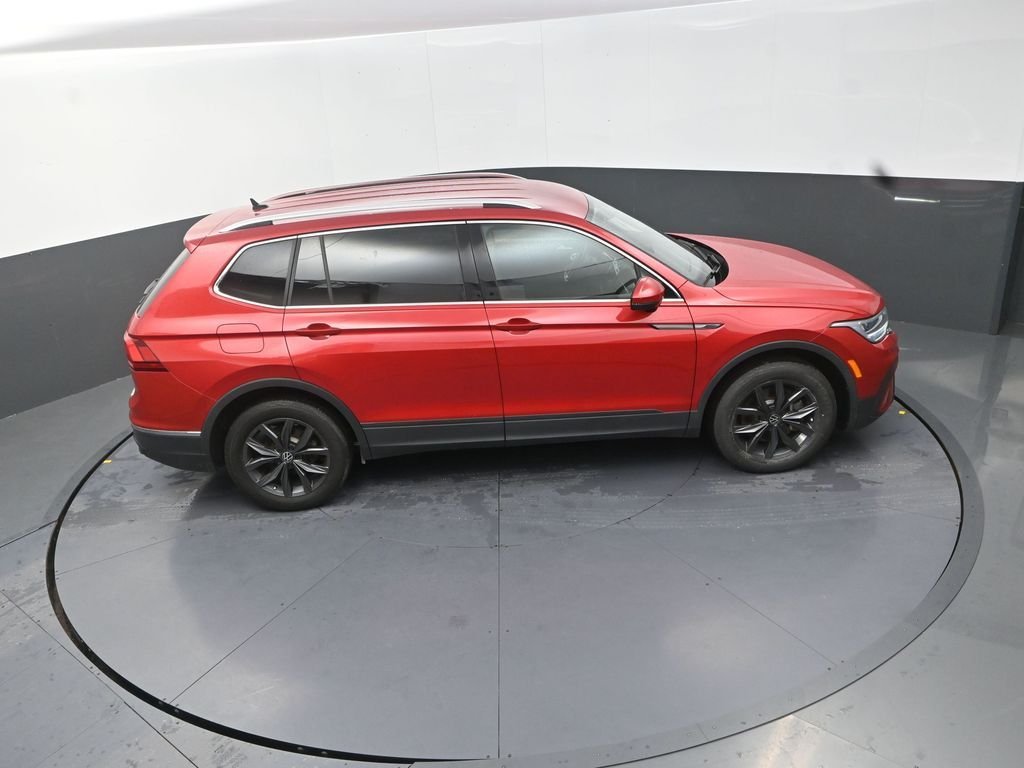 Used 2023 Red Volkswagen 2.0T SE image 20